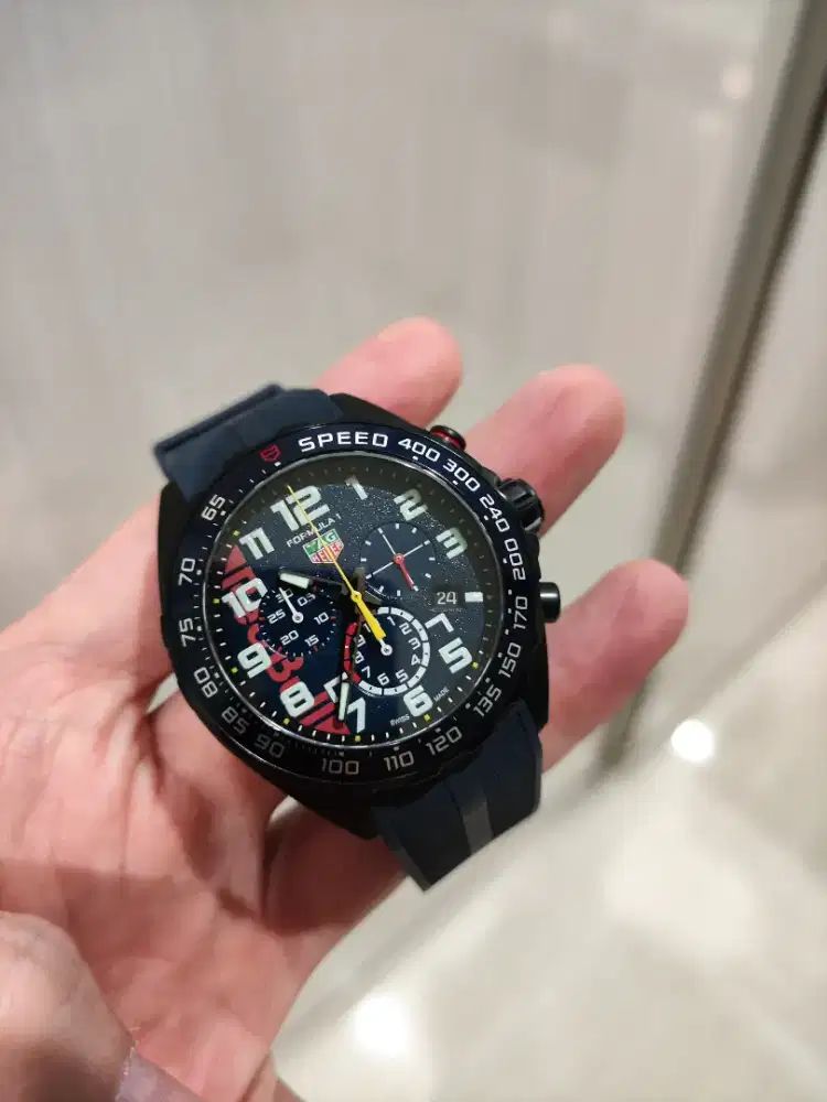 Tag heuer Formula One
Chronograph X Oracle Red Bull, Limited Edition