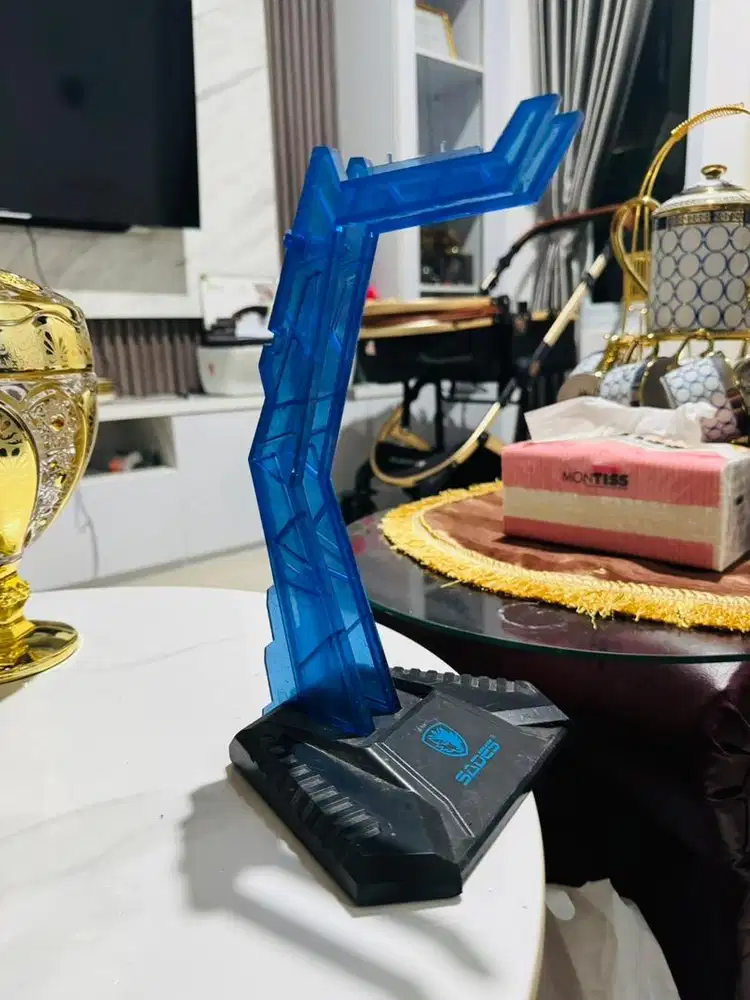 Tatakan Headphone Merk Sades Desain Gaming Biru PREMIUM