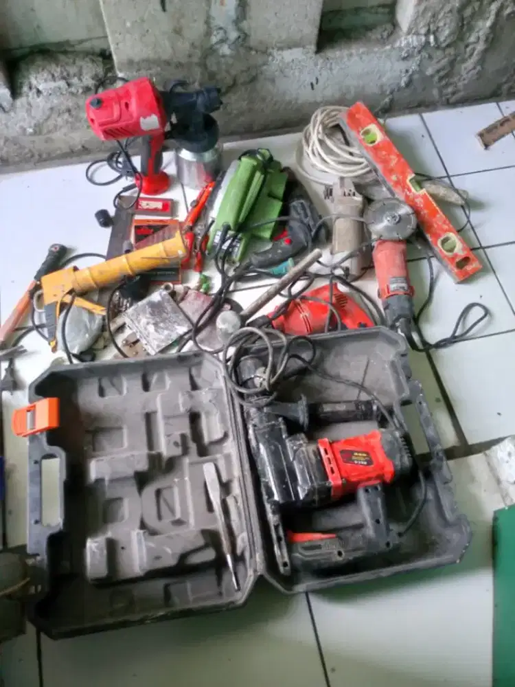 Jasa tukang harian dan borongan