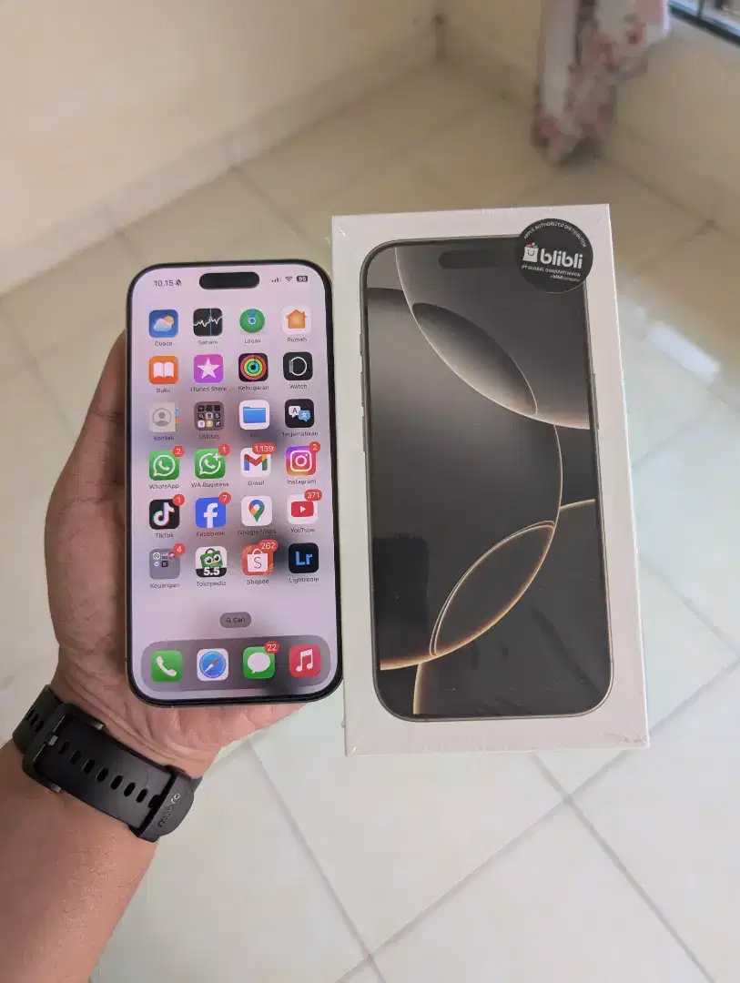 iPhone 16 pro 18gb Blibli natural titanium
