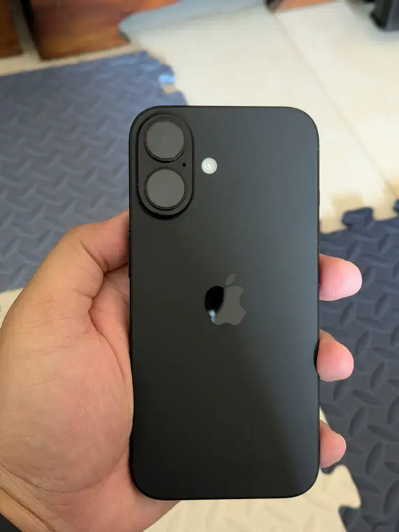 Apple iPhone 16 128GB iBox like new