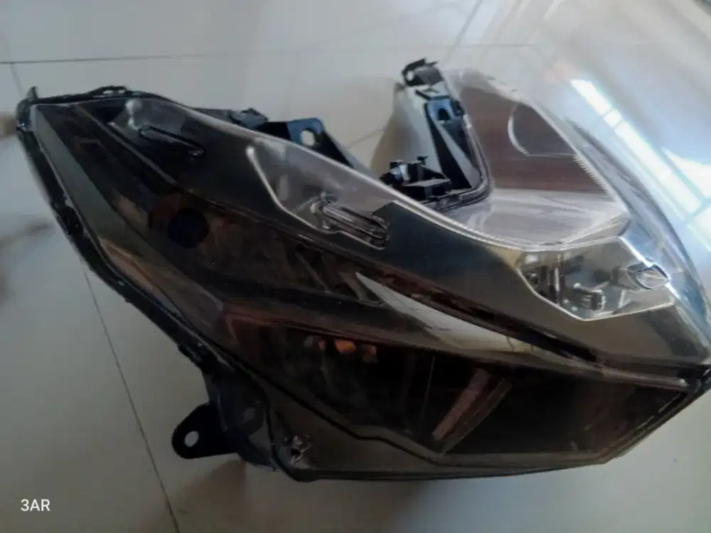 Headlamp vario125/150 led old 2017