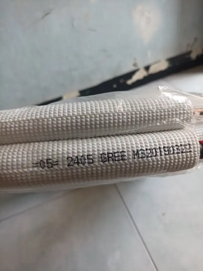 Pipa ac merk gree panjang 5 meter dan kebel eterna