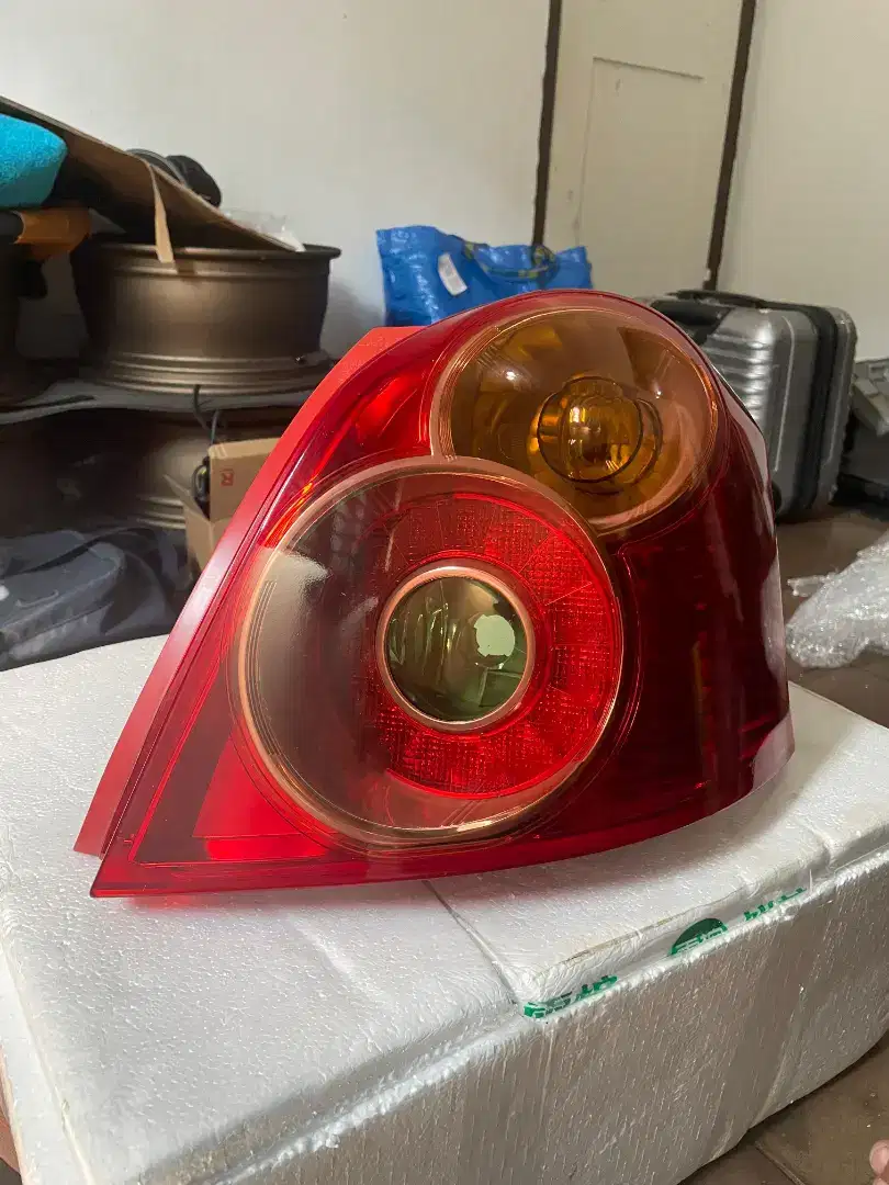 Lampu / stoplamp yaris 2012 - up