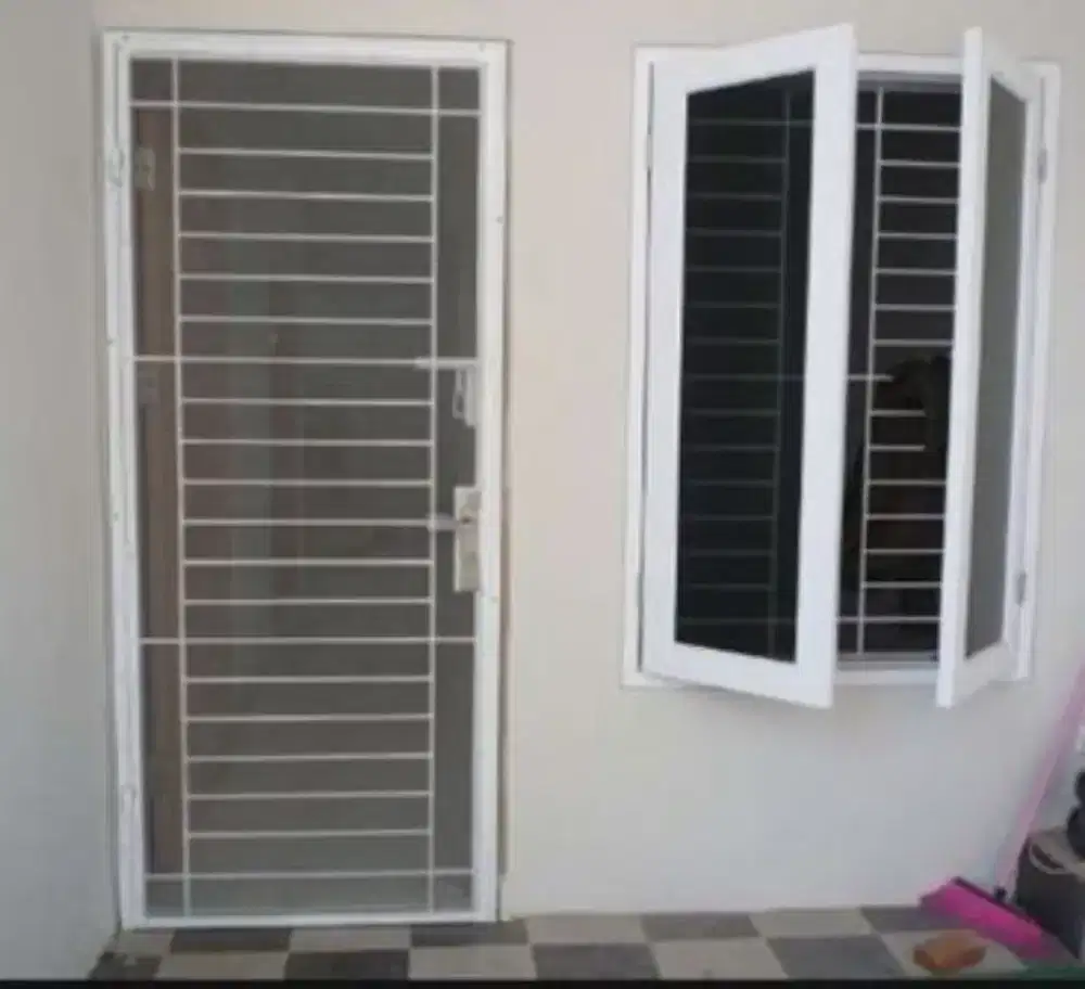 Pintu dobel minimalis model A1