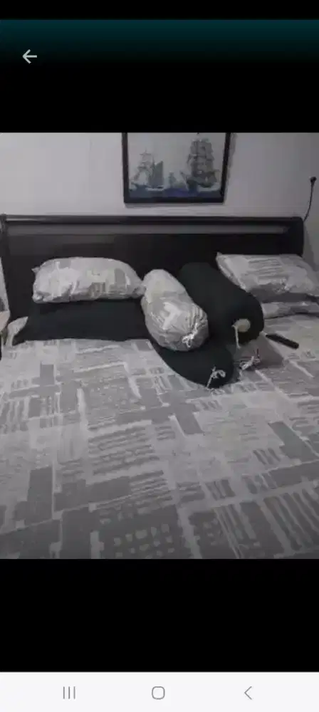 Dipan kayu ( tanpa kasur )