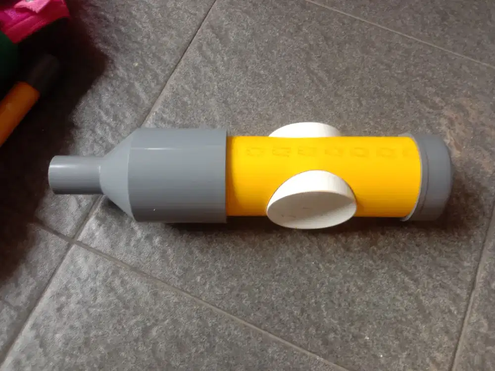 Alat bantu belajar jalan anak