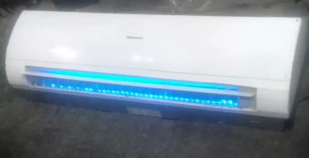 Kipas Ala AC Panasonic 20 Watt Irit Daya