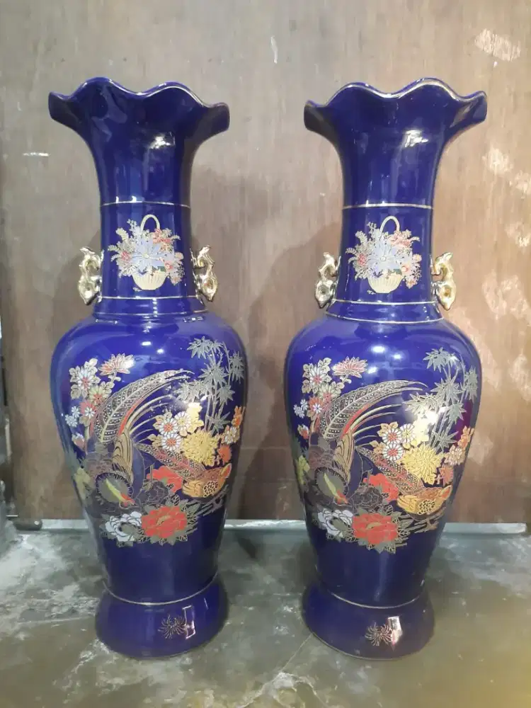 Guci Antik Keramik Cina