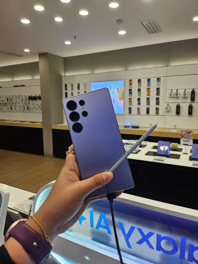 Samsung Galaxy S25 Ultra 5G Free Buds 3 FE & Speaker Bluetooth