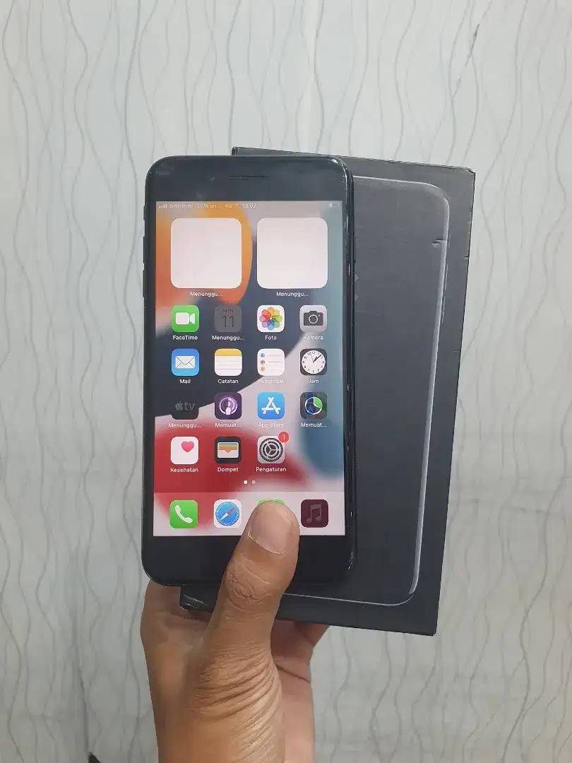 iPhone 7 plus 32GB Smartfren Only