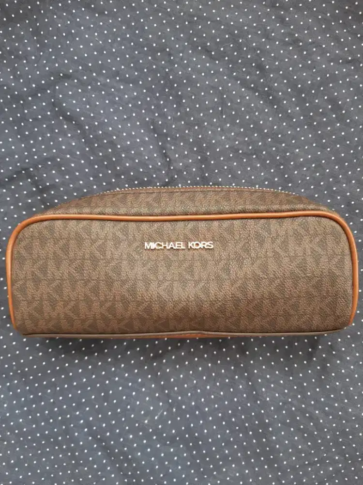 Michael Kors Sign Brwn Small Case