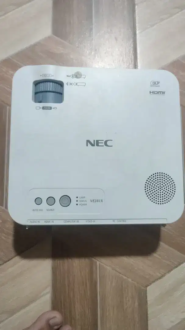 Projector Murah