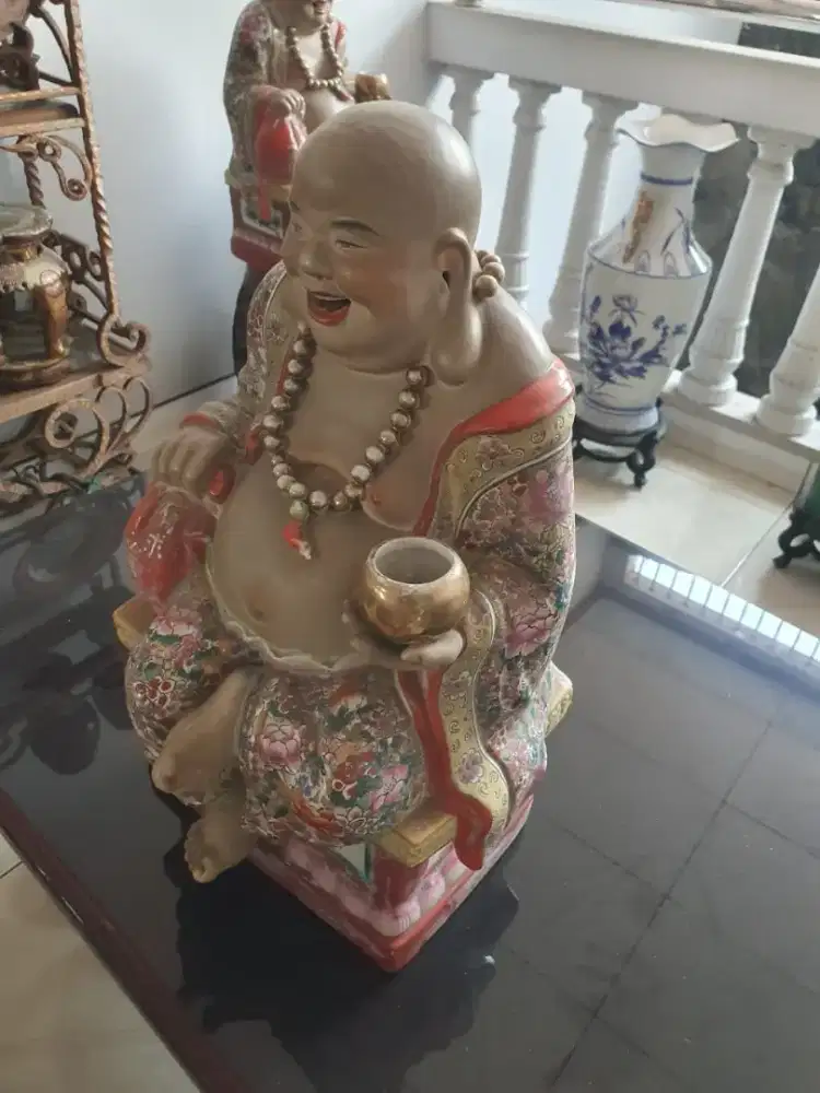 Patung Buddha Keberuntungan