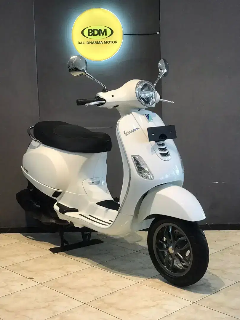 DP 7,5 JT / BUNGA MENURUN 2%/ PIAGGIO VESPA LX TAHUN 2024