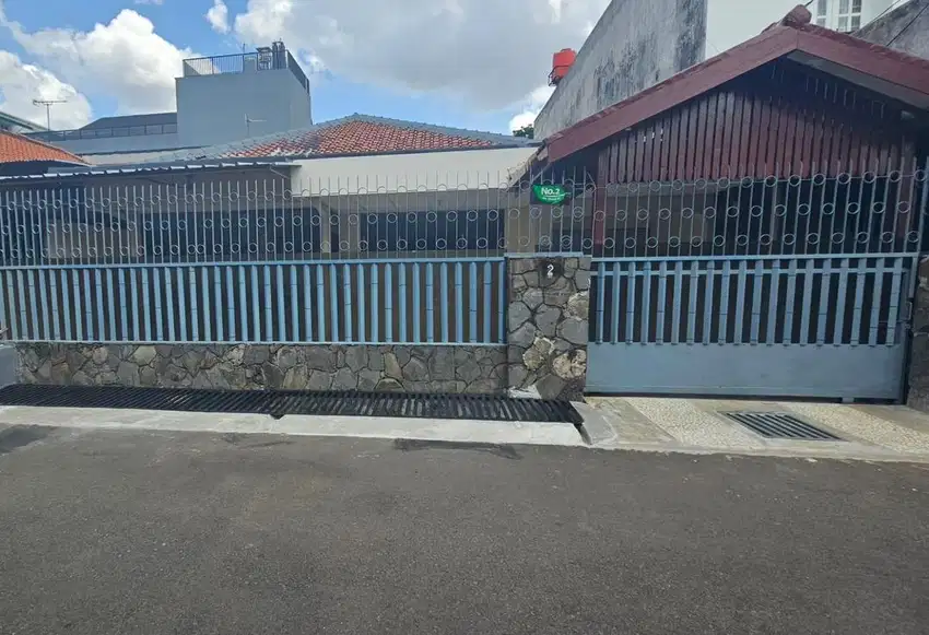 DiSewakan Rumah Jl Bendi, Tanah Kusir, Kebayoran Lama Utara, JakSel