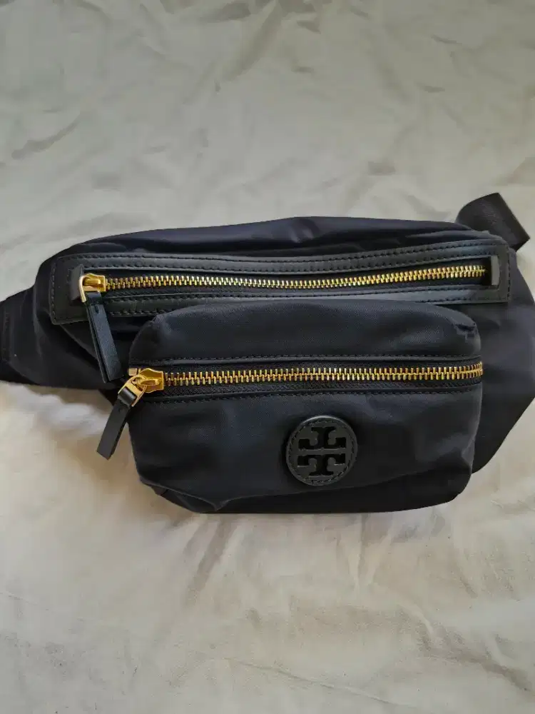Tory Burch waitbag nylom black