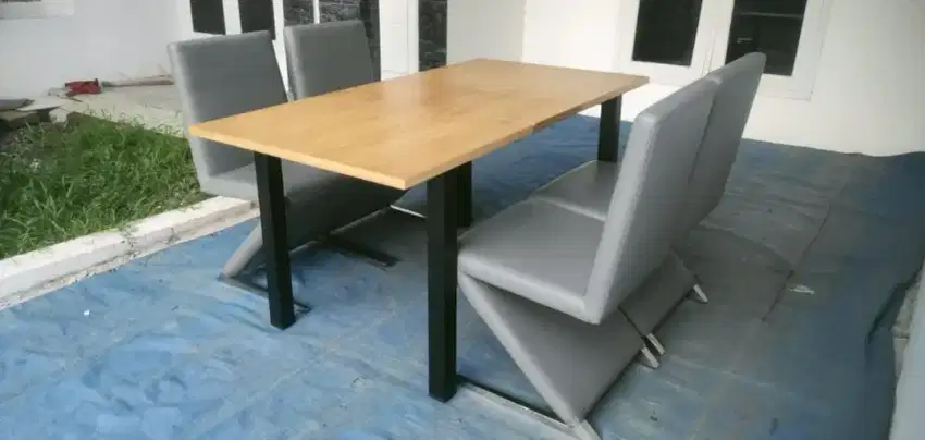 Cellini Meja Makan Asli Set Kursi 4 Informa Istimewa