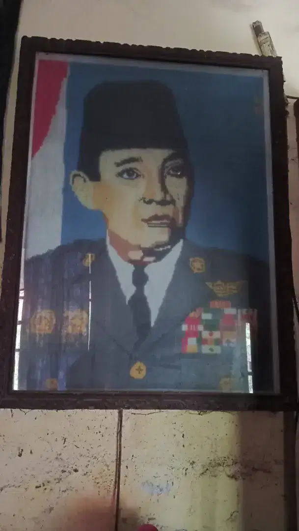 Lukisan bungkarno jadul rajutan benang