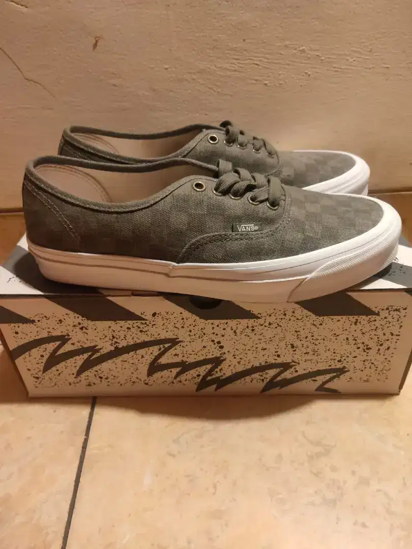 Vans Vault Authentic Lx OG Checker Grape Leaf
