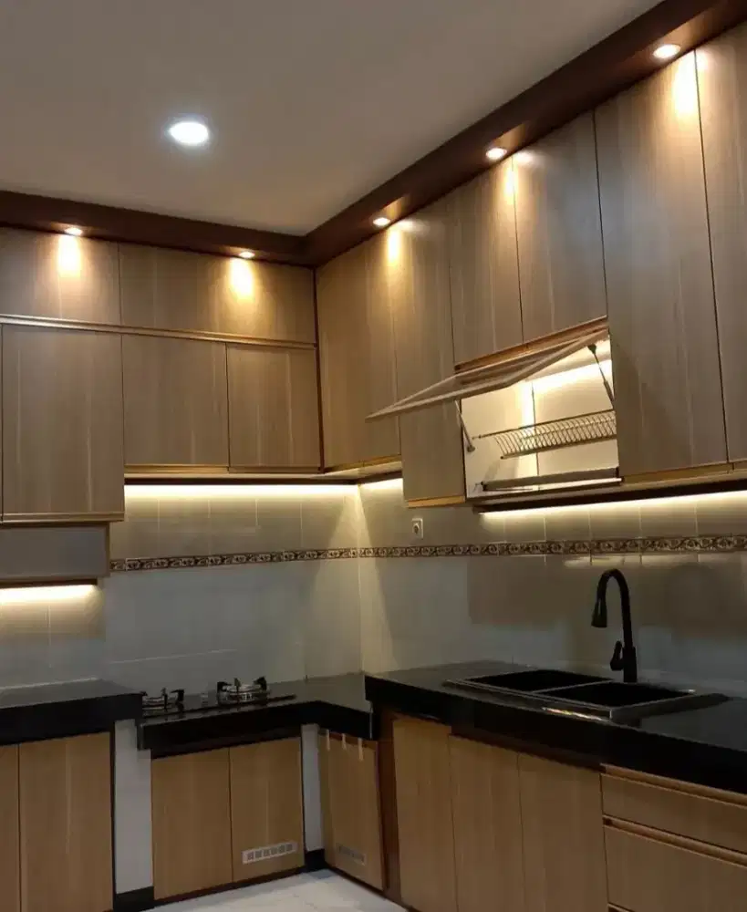 Kitchen set Lemari gantung dapur hpl