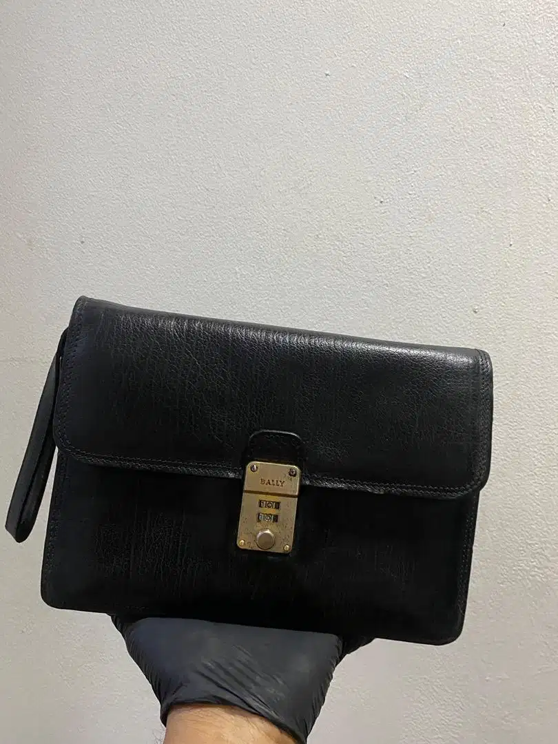 Handbag bally vintage black leather original harga net