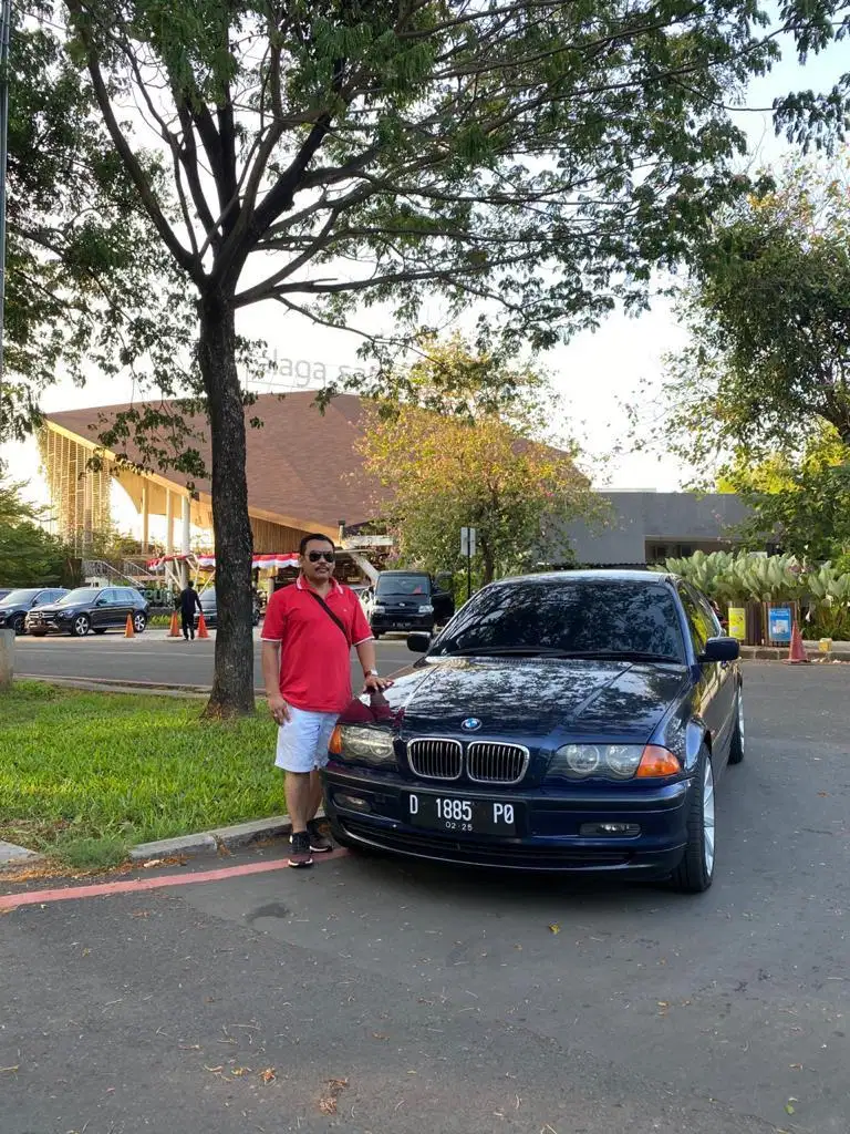 Dijual Bumper original depan dan bekakang BMW E46 Pre facelift 2001