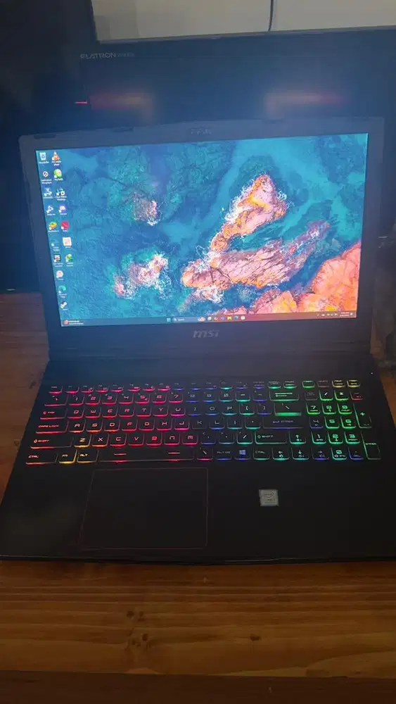 Laptop MSI GE 63 Rider