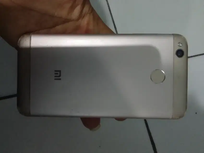 Redmi 4x mines lecet pemakaian