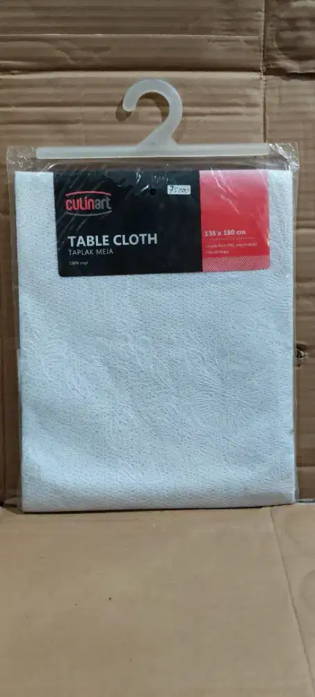 Taplak meja bulat 135x180