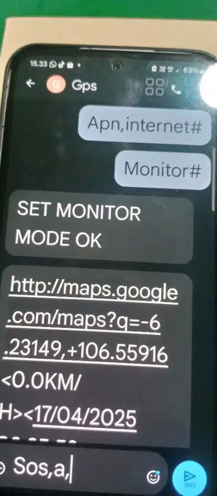 Teknisi pemasangan gps