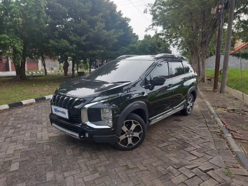 DP MURAH Mitsubishi Xpander 1.5 Cross Bensin-AT 2021 HITAM LSZ