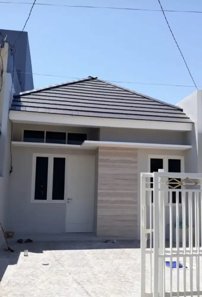 Rumah Cantik daerah Surabaya Timur.

*SELANGKAH* ke OERR