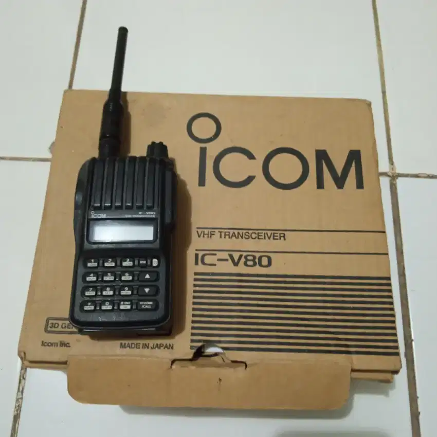 HT icom V80 Walkie Talkie Icom V80