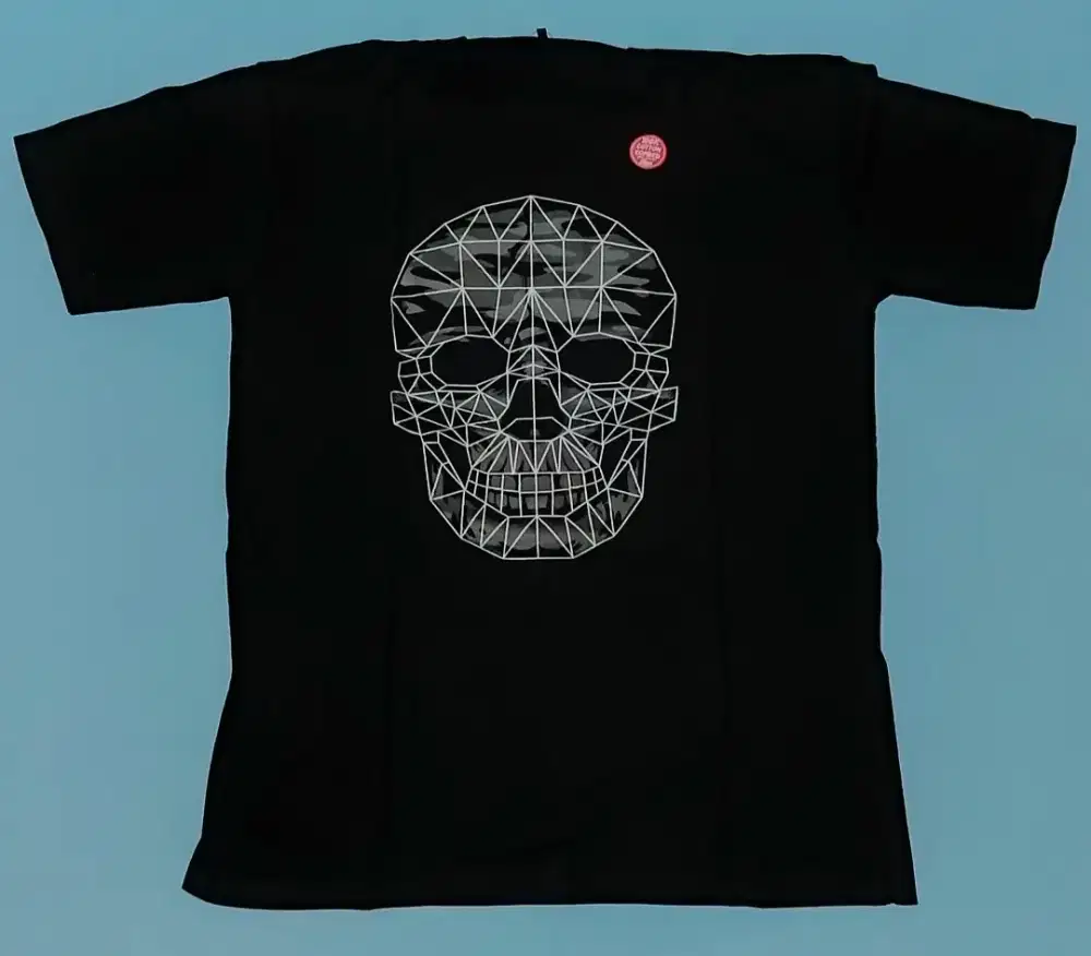 Kaos distro Skull hitam