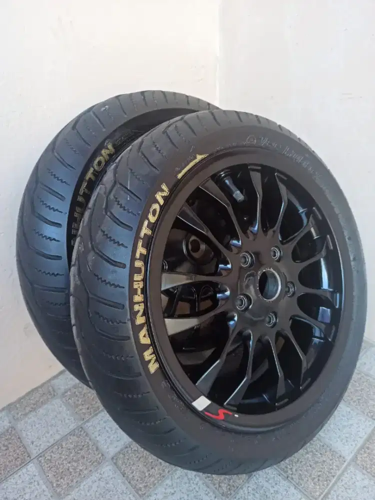 Dijual Velg Original Vespa Sprint S masih mulus