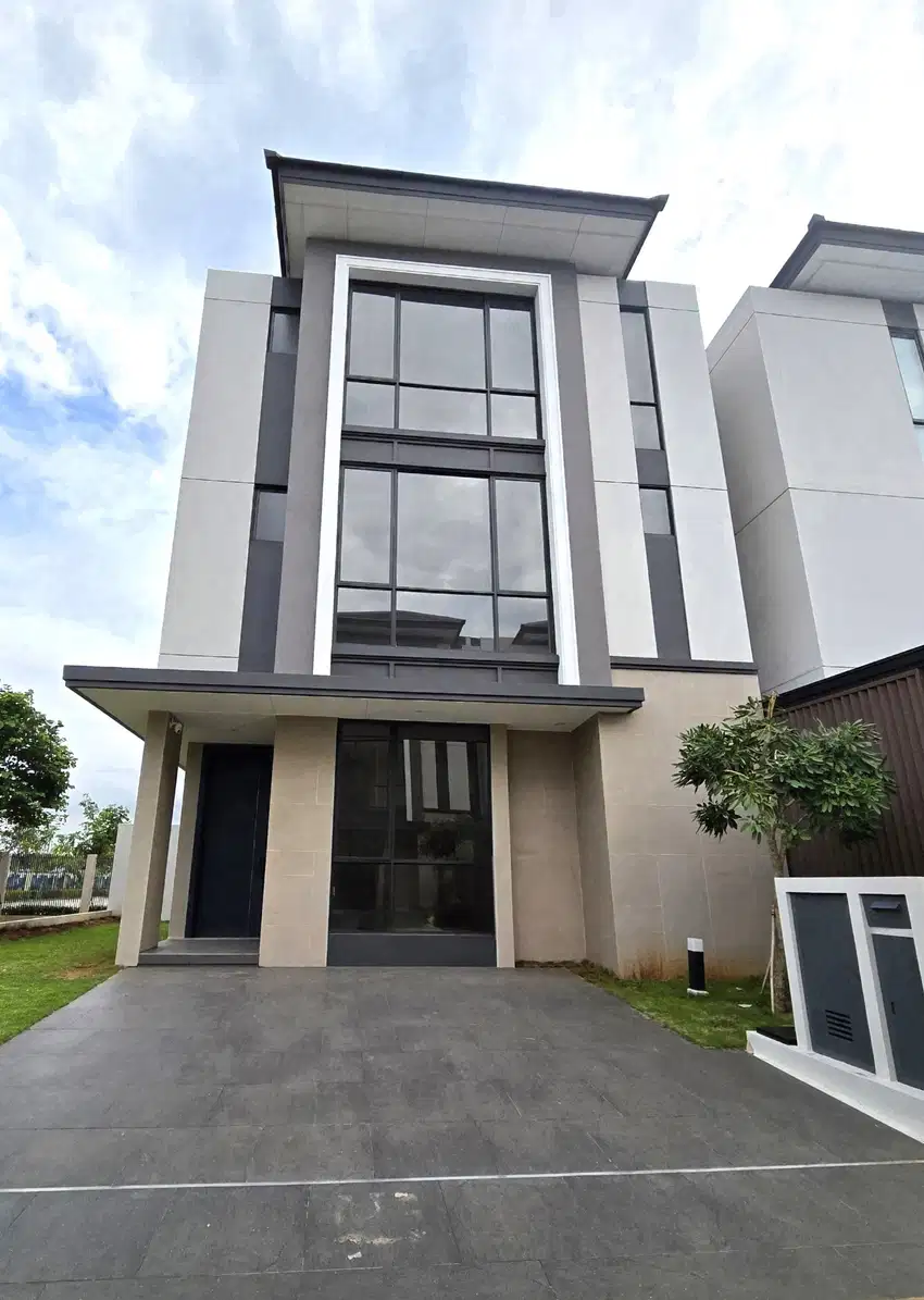 Rumah 3lt 159m type 4KT cluster sentarum Asya JGC Cakung