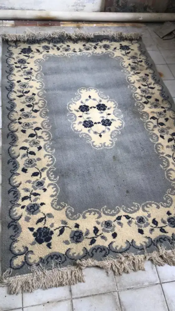 Karpet ukuran 1,9 x 1,2