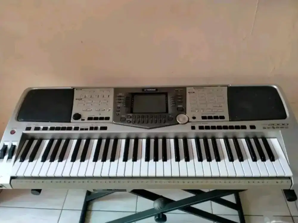 KEYBOARD YAMAHA PSR -2000