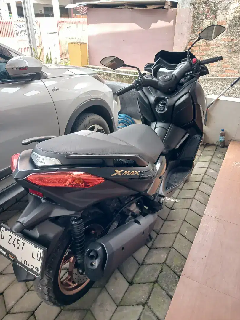 X max th 2022 km 12 rb istimewa