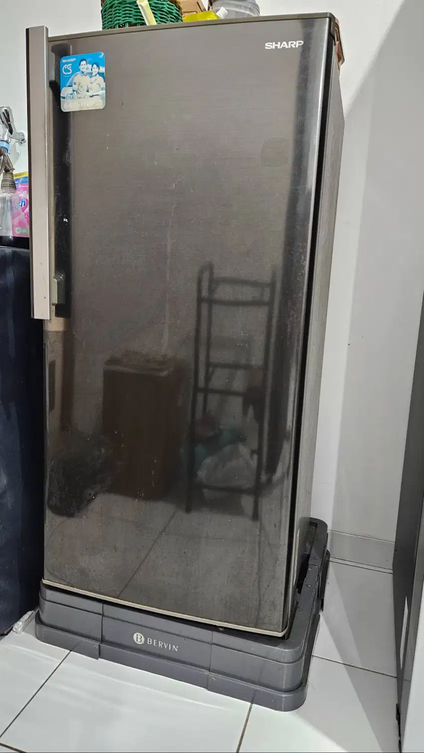 TOSHIBA SHARP, LISTRIK 220WATT, 1 PINTU