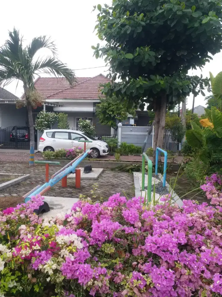 Dijual rumah nirwana executive dpn taman bermain dekat tol sumo