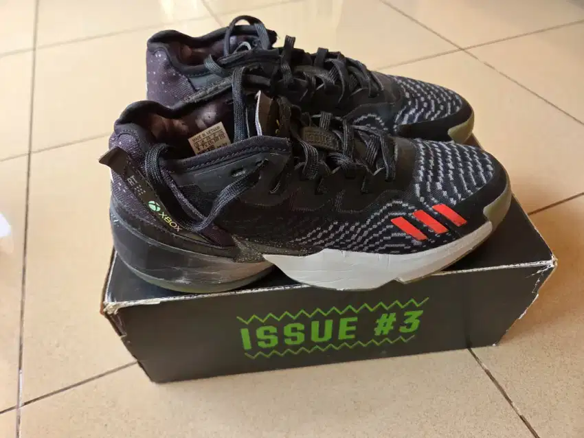 Adidas DON ISSUE 4 X Box