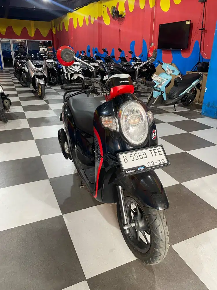 JUAL CASH & KREDIT HONDA SCOOPY SPORTY TAHUN 2019