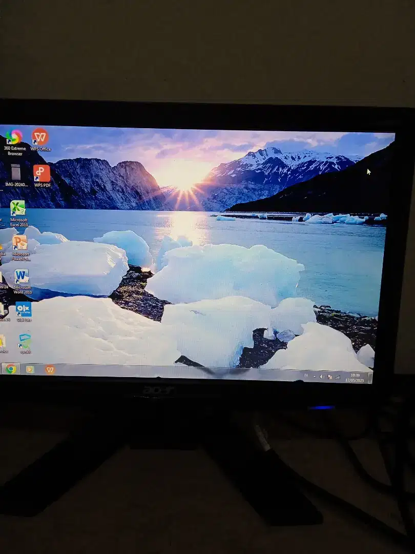Dijual monitor X163w  16 inch