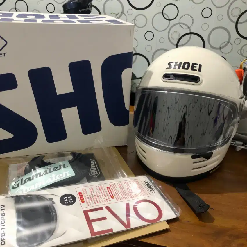 Helm Shoei Glamster Original Off White Size L
