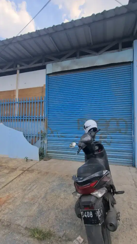 Disewakan sebuah gudang di Jalan Dakota Sukaraja Bandung
