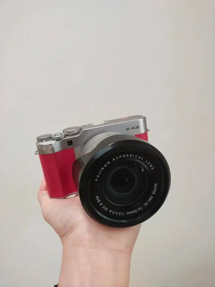 KAMERA MIRRORLESS FUJIFILM X-A3 + KIT 16-50mm