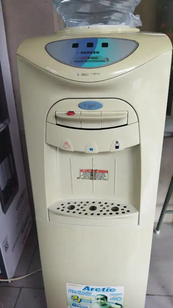 Dispenser berbagai jenis
