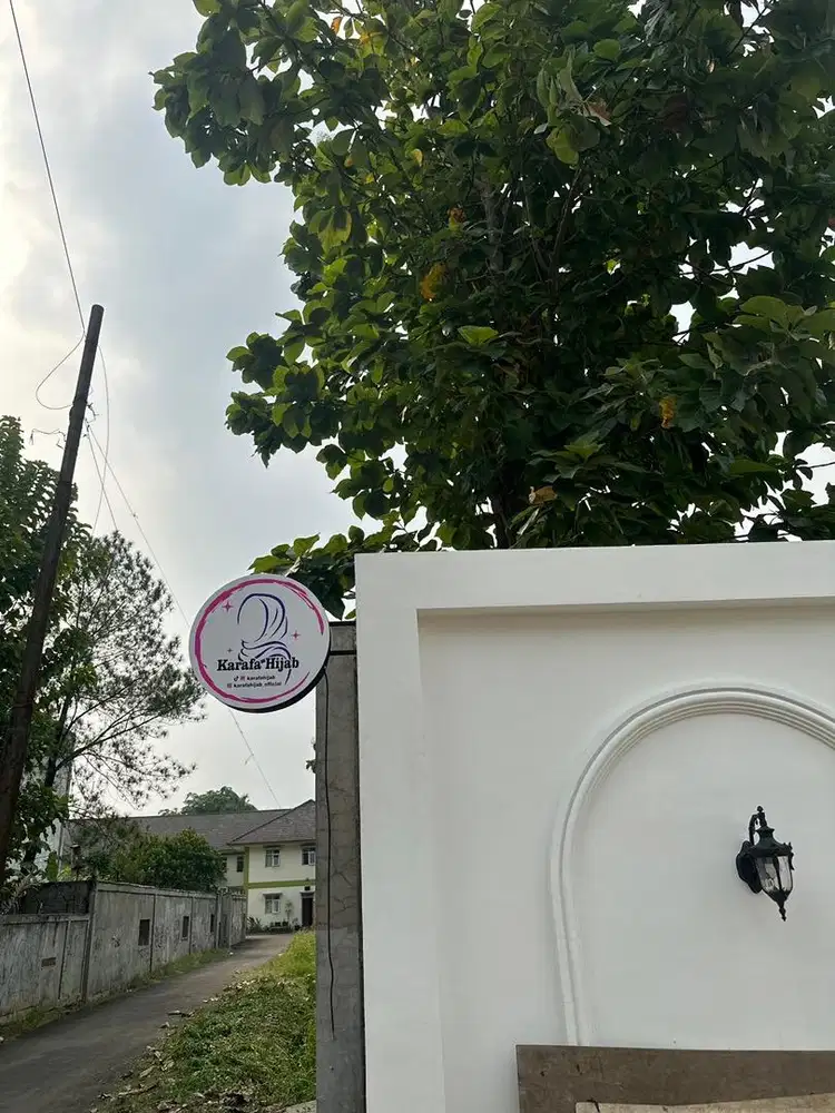 Dibutuhkan art wanita muda yang bisa masak dan enak